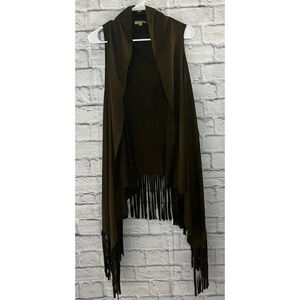 Umgee Faux suede fringe boho festival vest, size M.